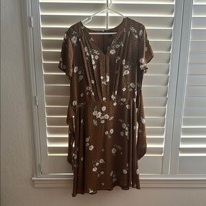 NWT Ann Taylor light brown floral dress.  Size 14.